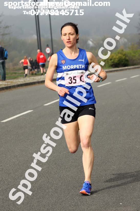 Senior womens 2019 Elswick Harirers Good Friday Road Relay, Newburn, Newcastle. Photo:  David T. Hewitson/Sports for All Pics